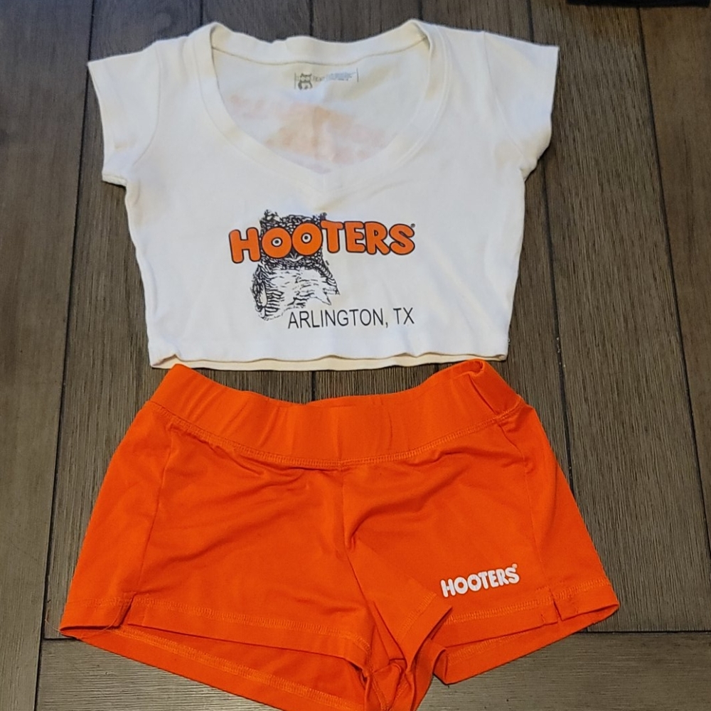 Hooters Original White Crop Top and Shorts